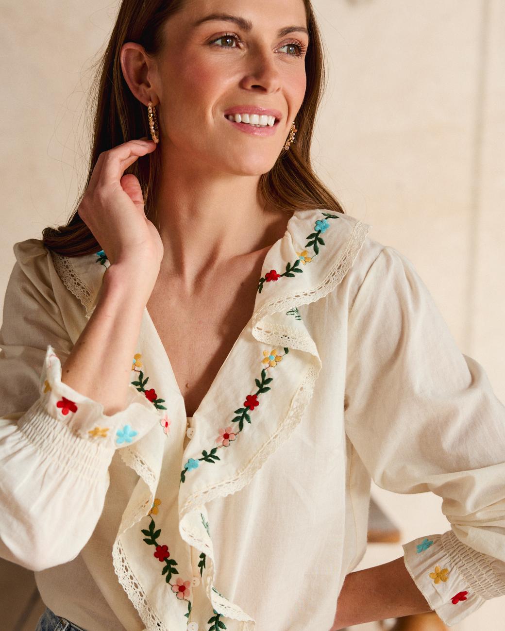 Camisa com folhos Liliana
