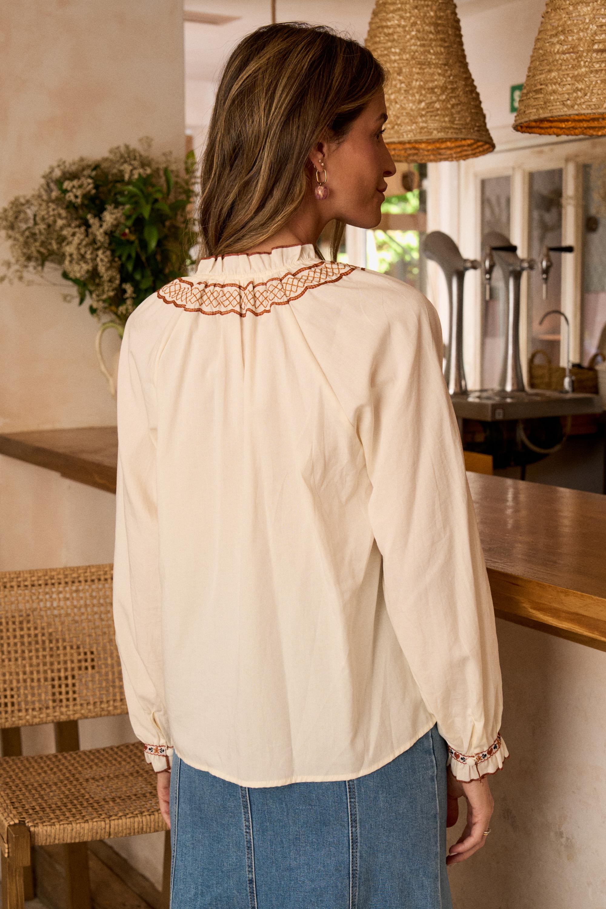 Camisa bordada Alana