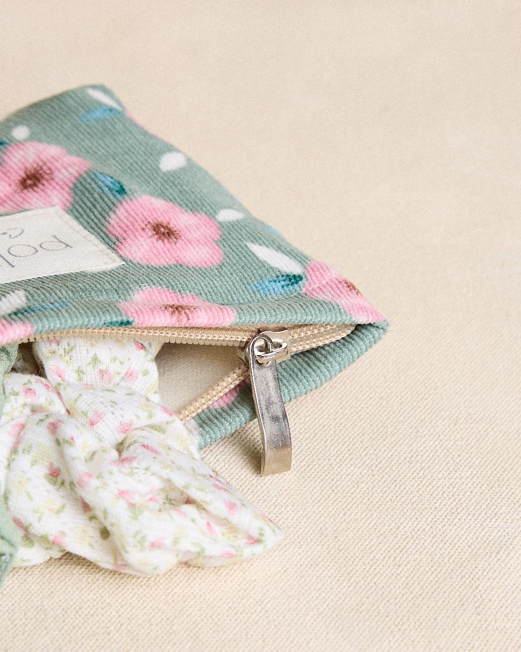 Necessaire Pequeno Flores Olvira