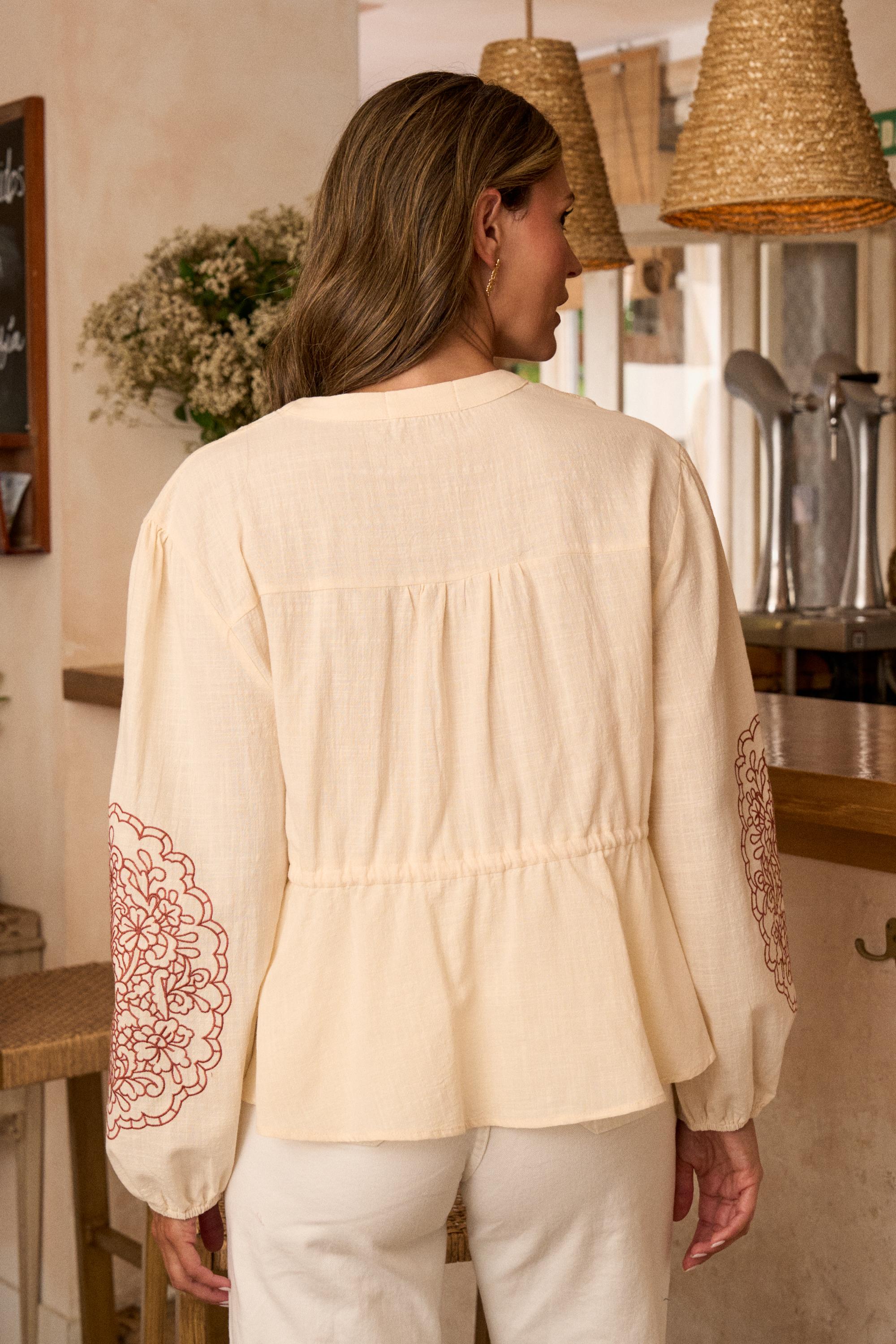 Blusa bordada Melisenda