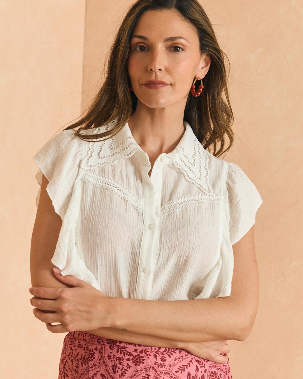 Blusa com Gola Beti