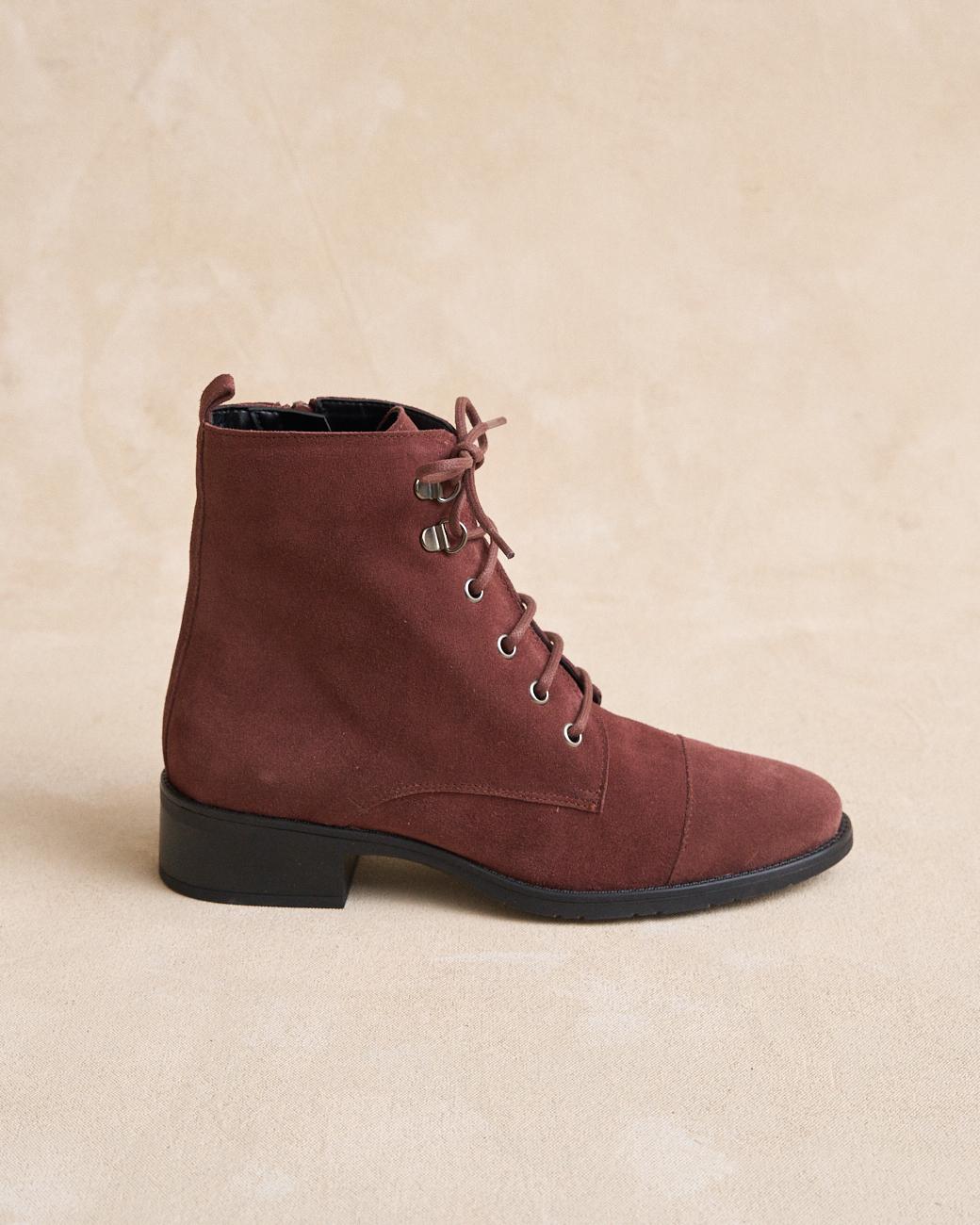 Botins com Atacadores Kila