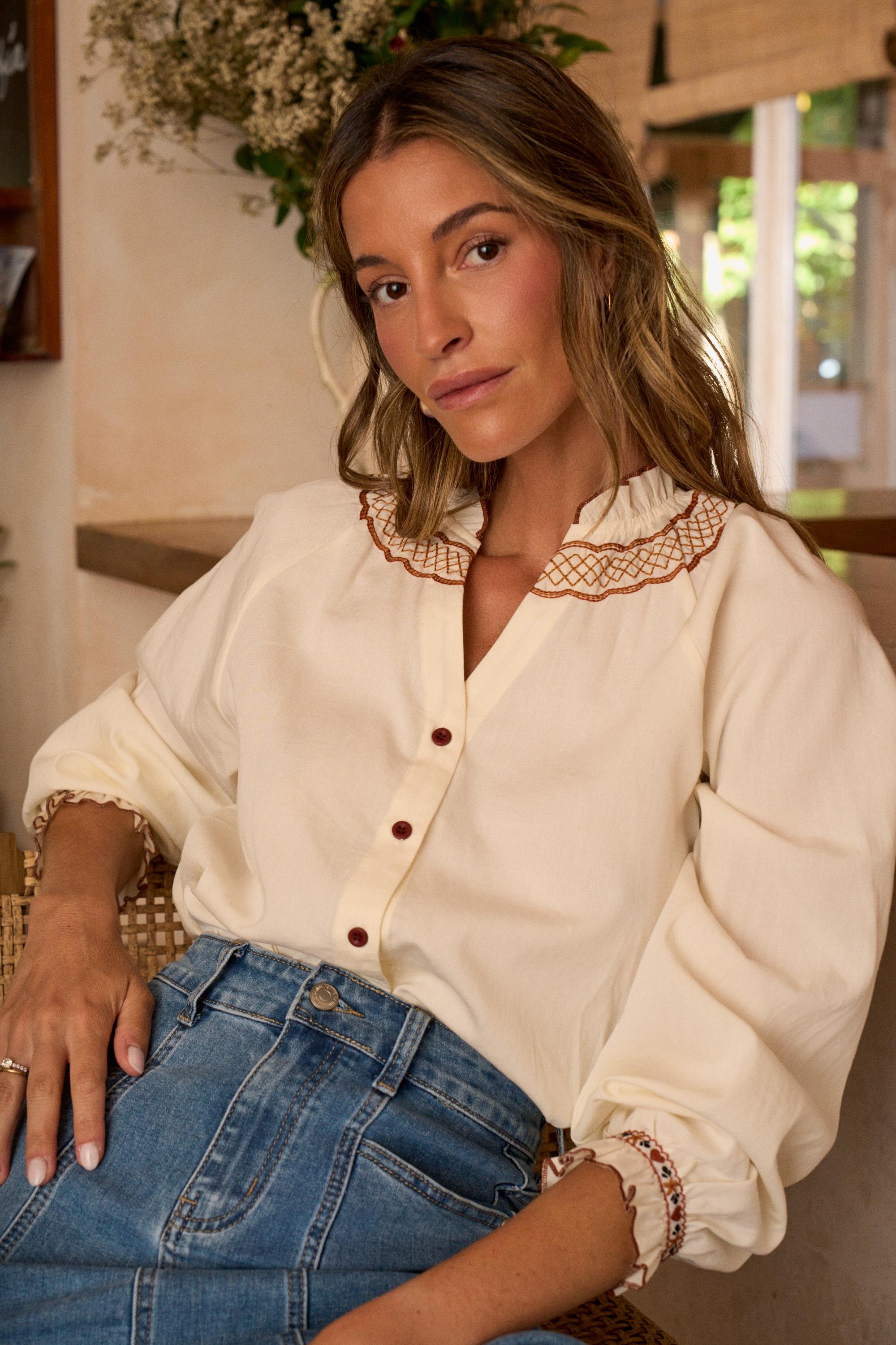 Camisa bordada Alana