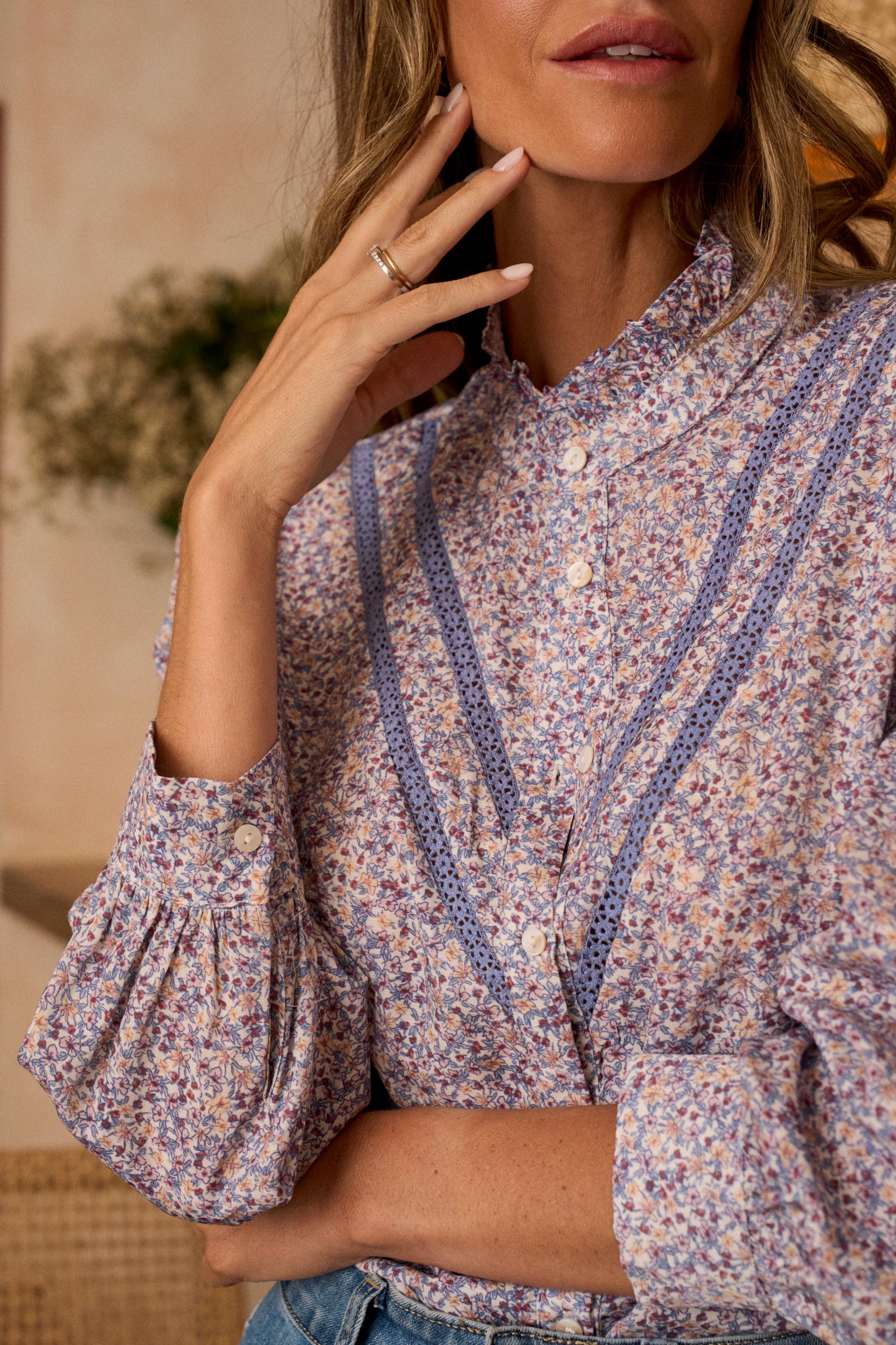 Camisa com flores Liberty
