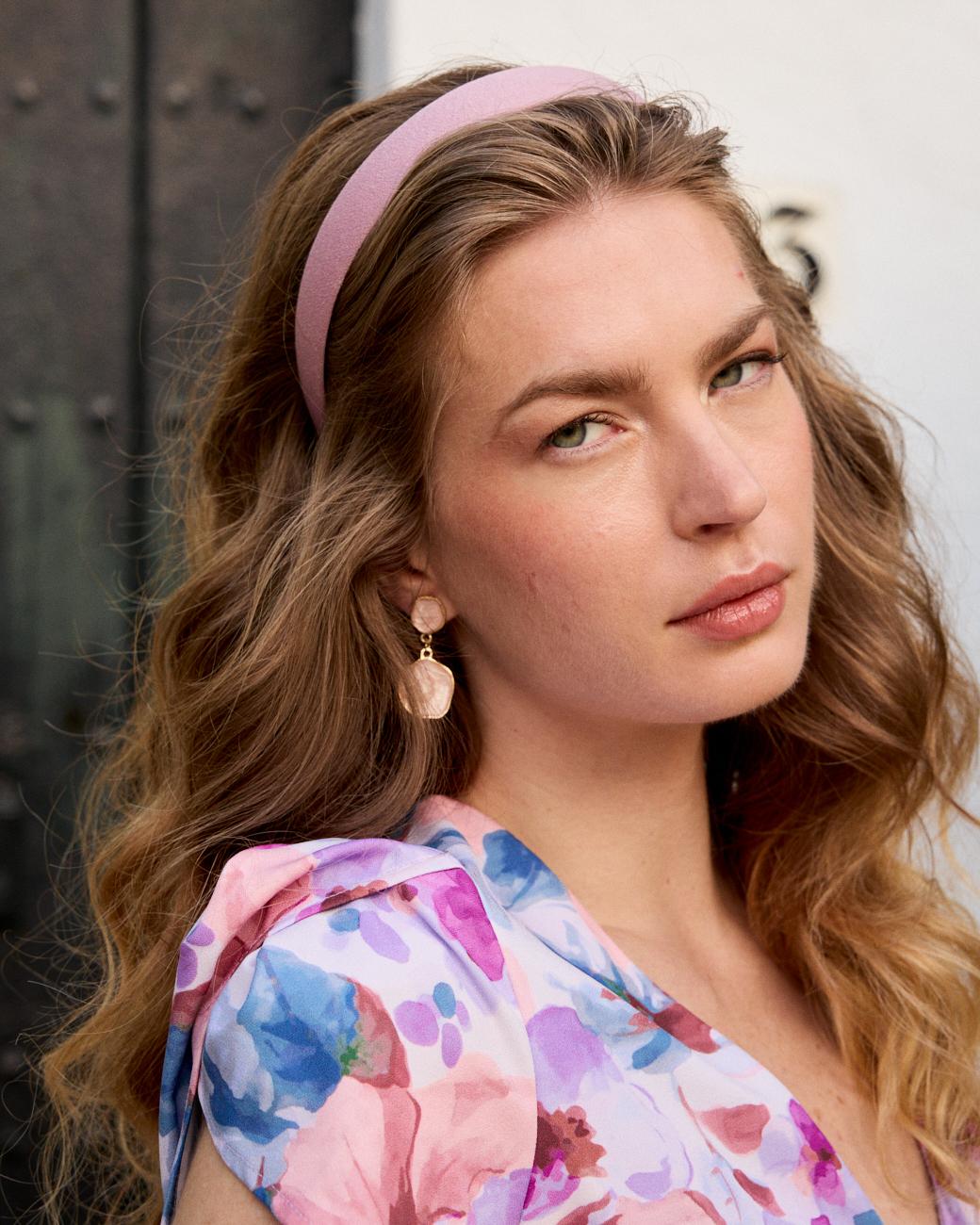 Tiara Rosa Cinza