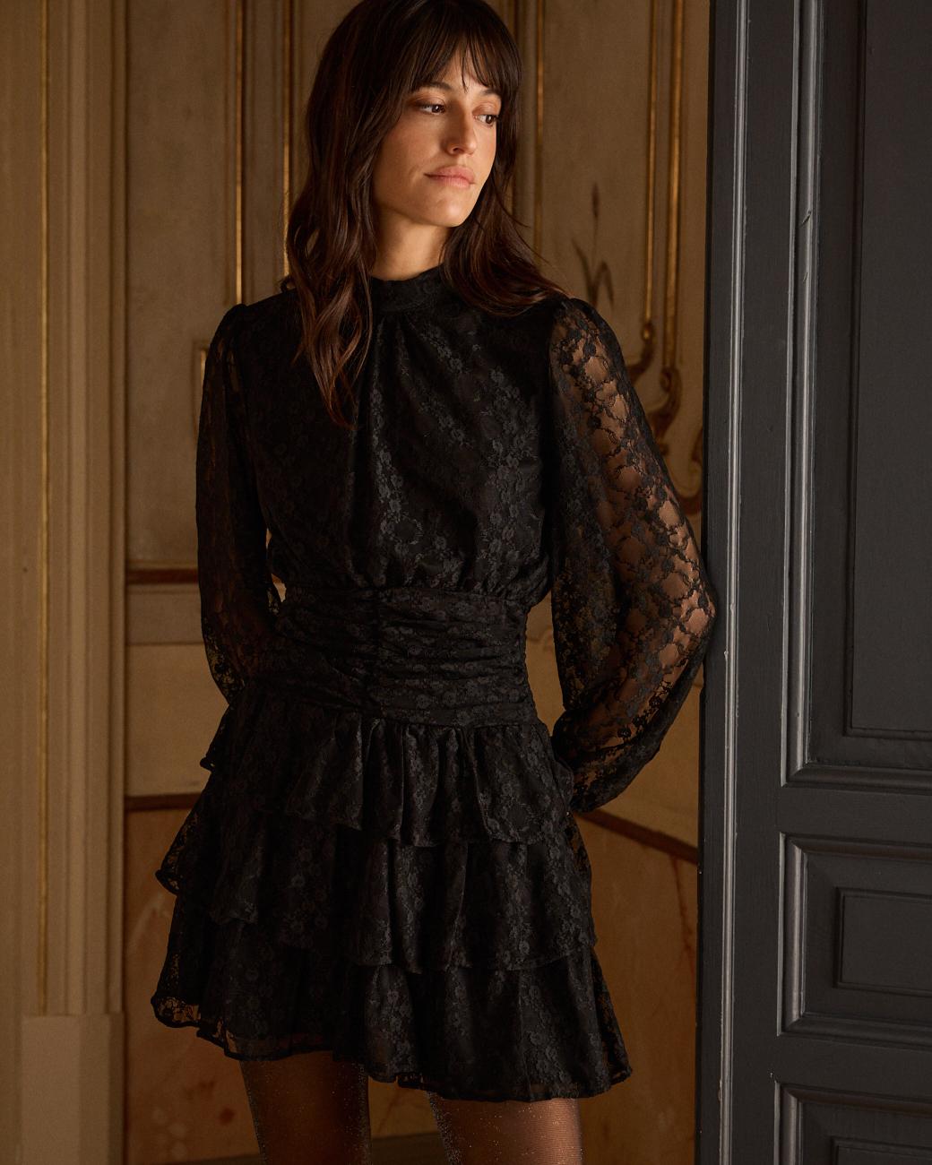 Vestido Curto com Folhos Livia