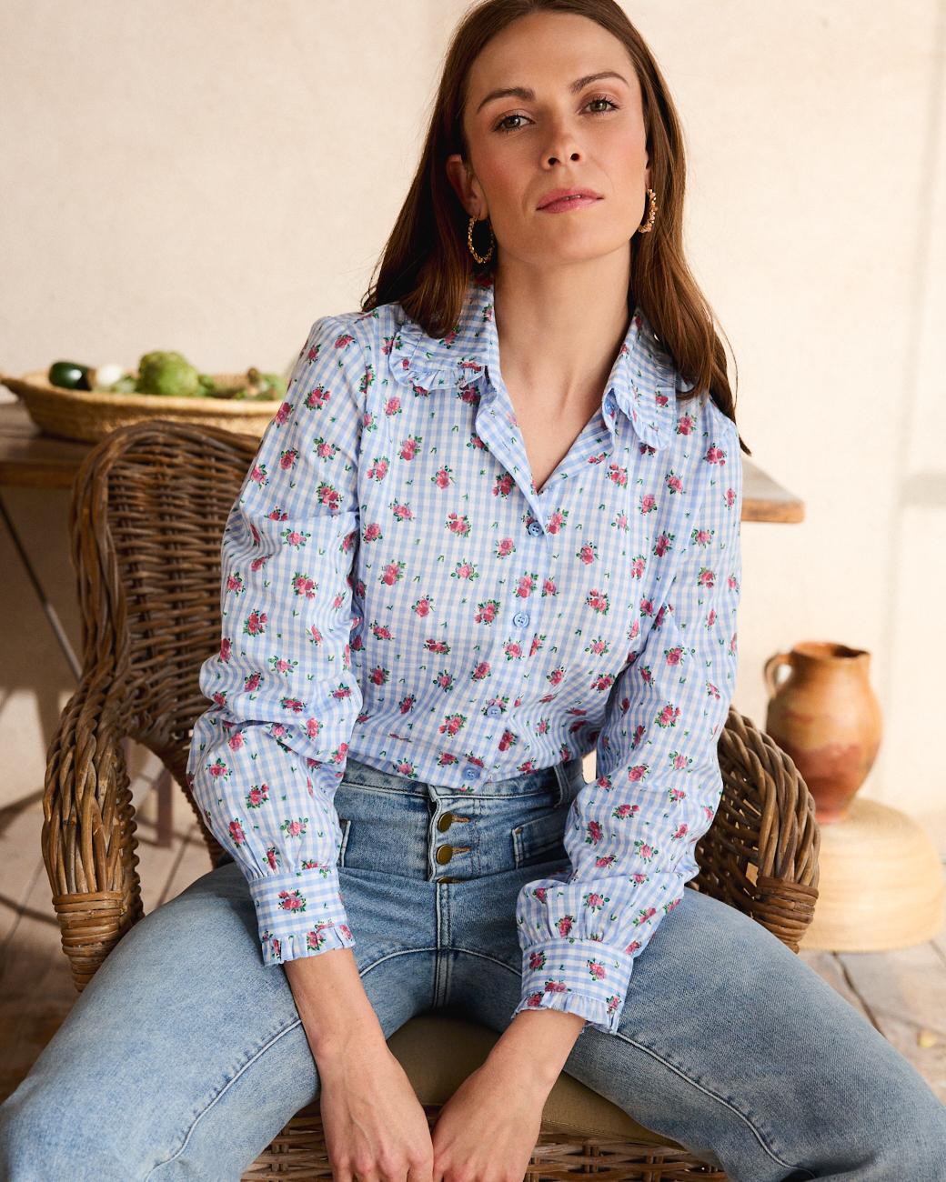 Camisa Vichy com Rosas