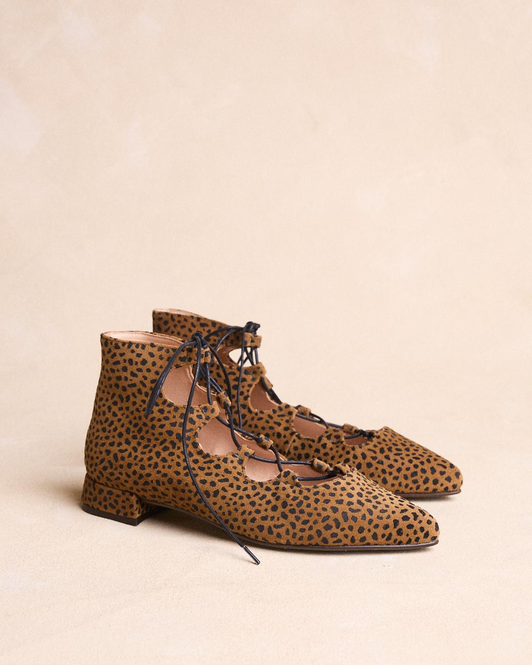 Botins com Atacadores Galena