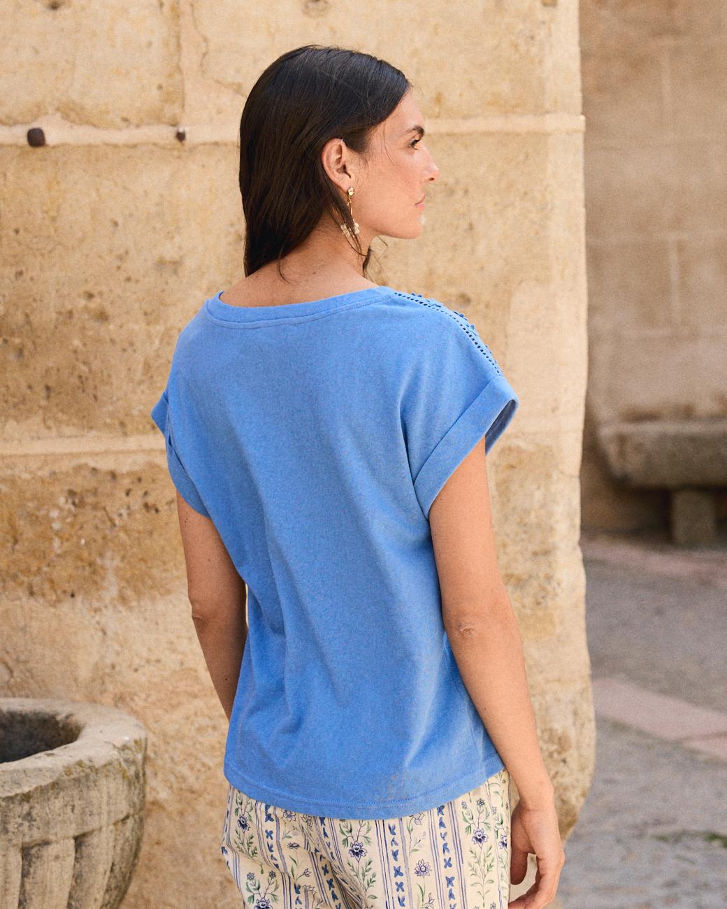 T-shirt com Detalhe Hila