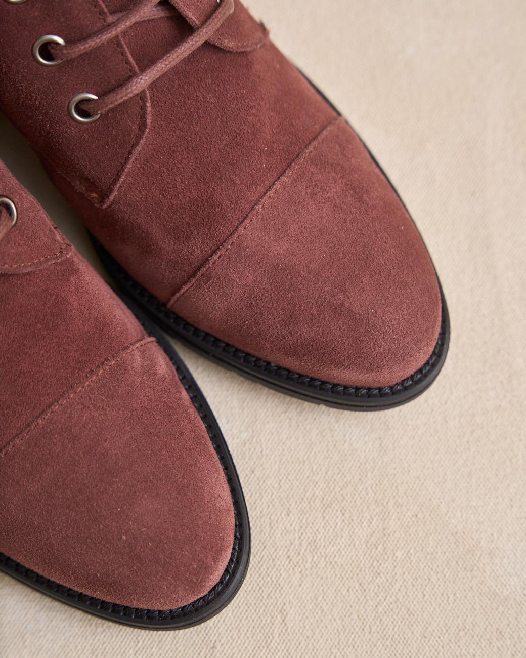 Botins com Atacadores Kila
