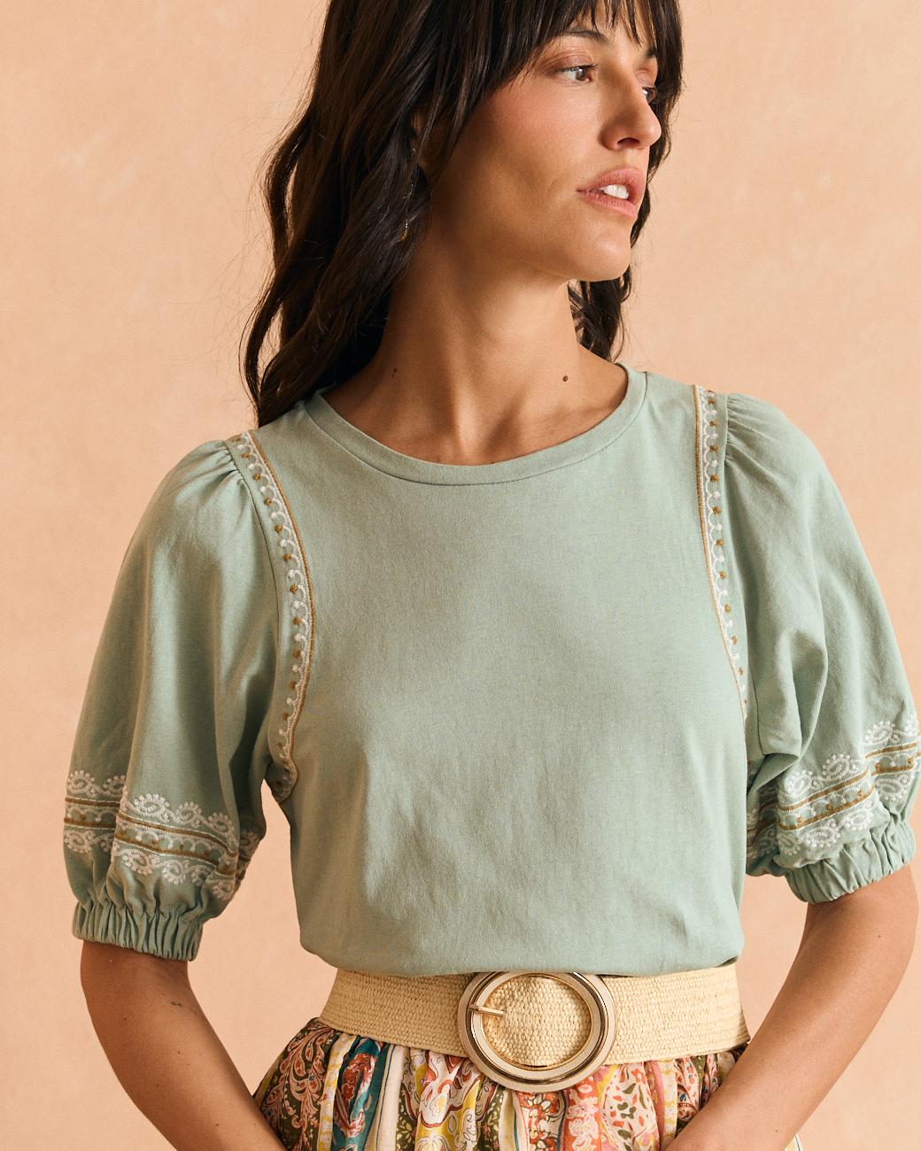T-shirt com bordado Carlota