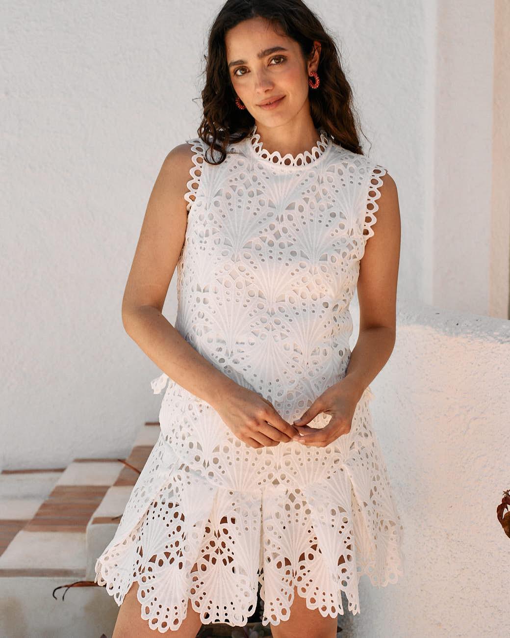 Vestido Curto Calado Charlotte