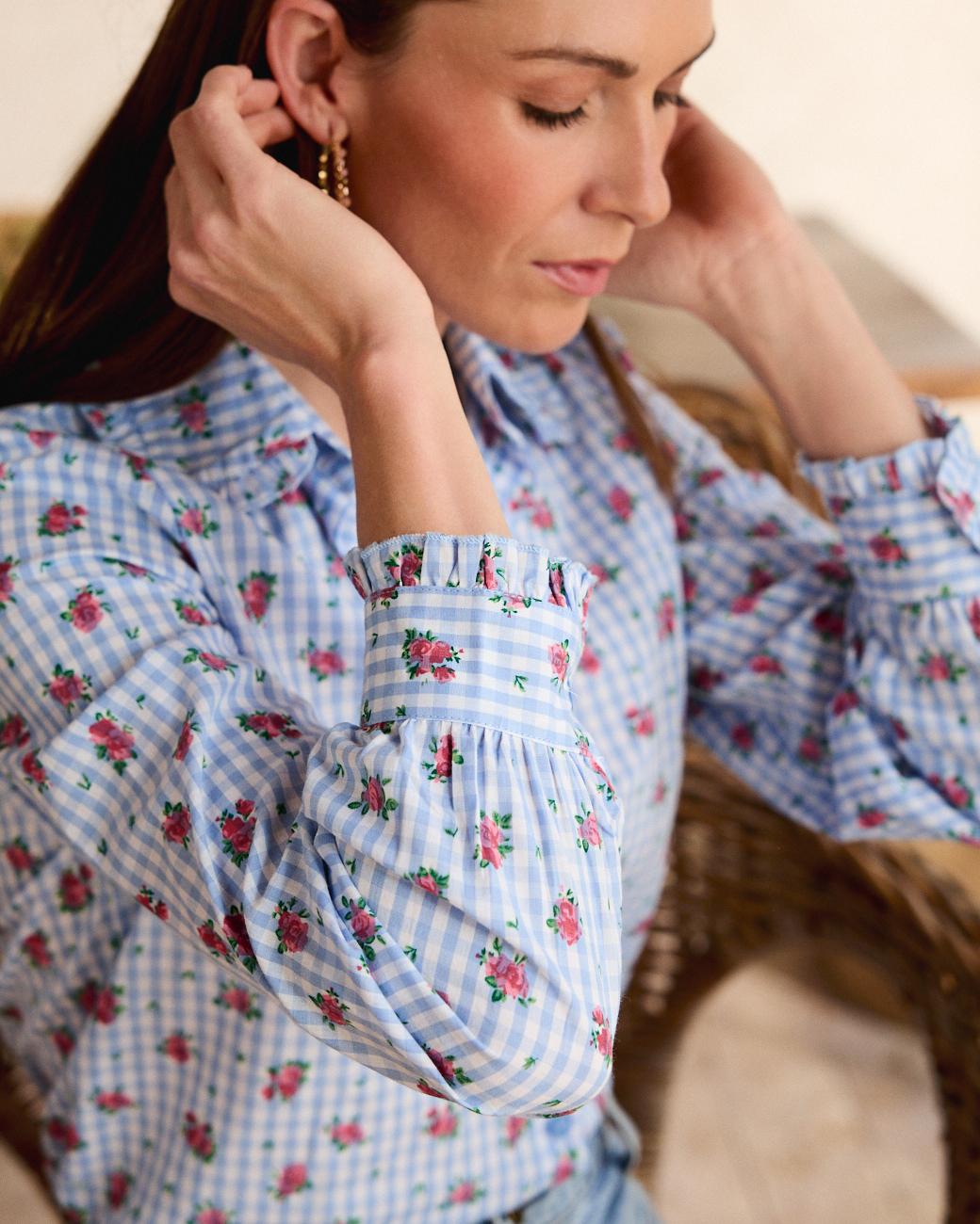 Camisa Vichy com Rosas