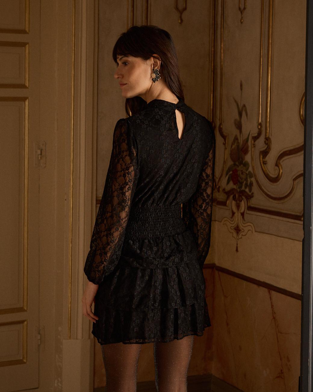 Vestido Curto com Folhos Livia