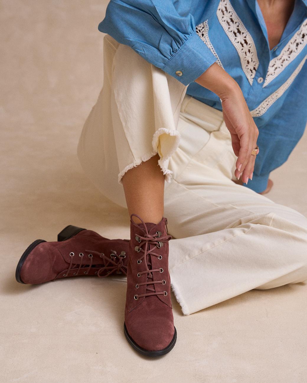 Botins com Atacadores Kila