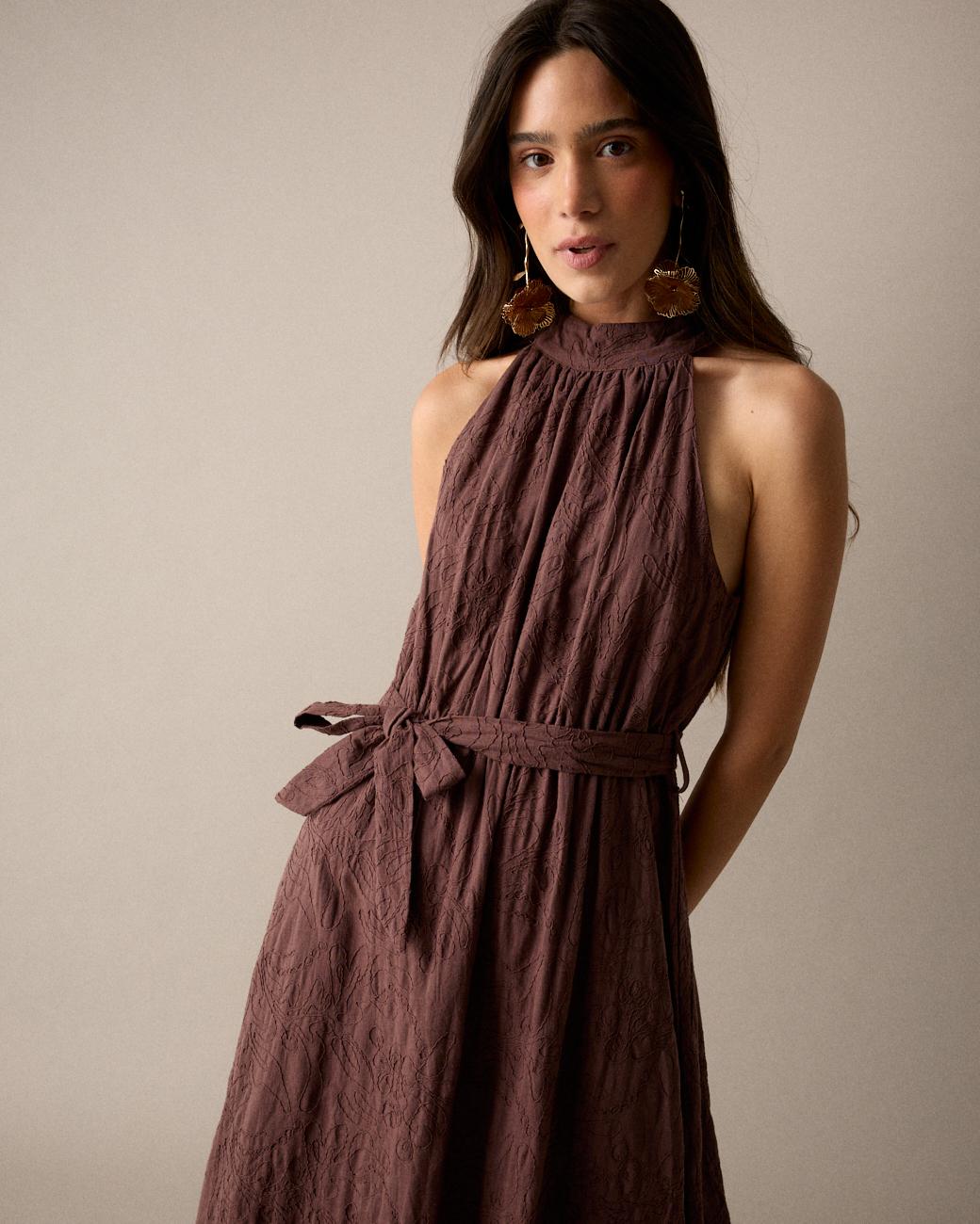 Vestido Bordado Gola Halter