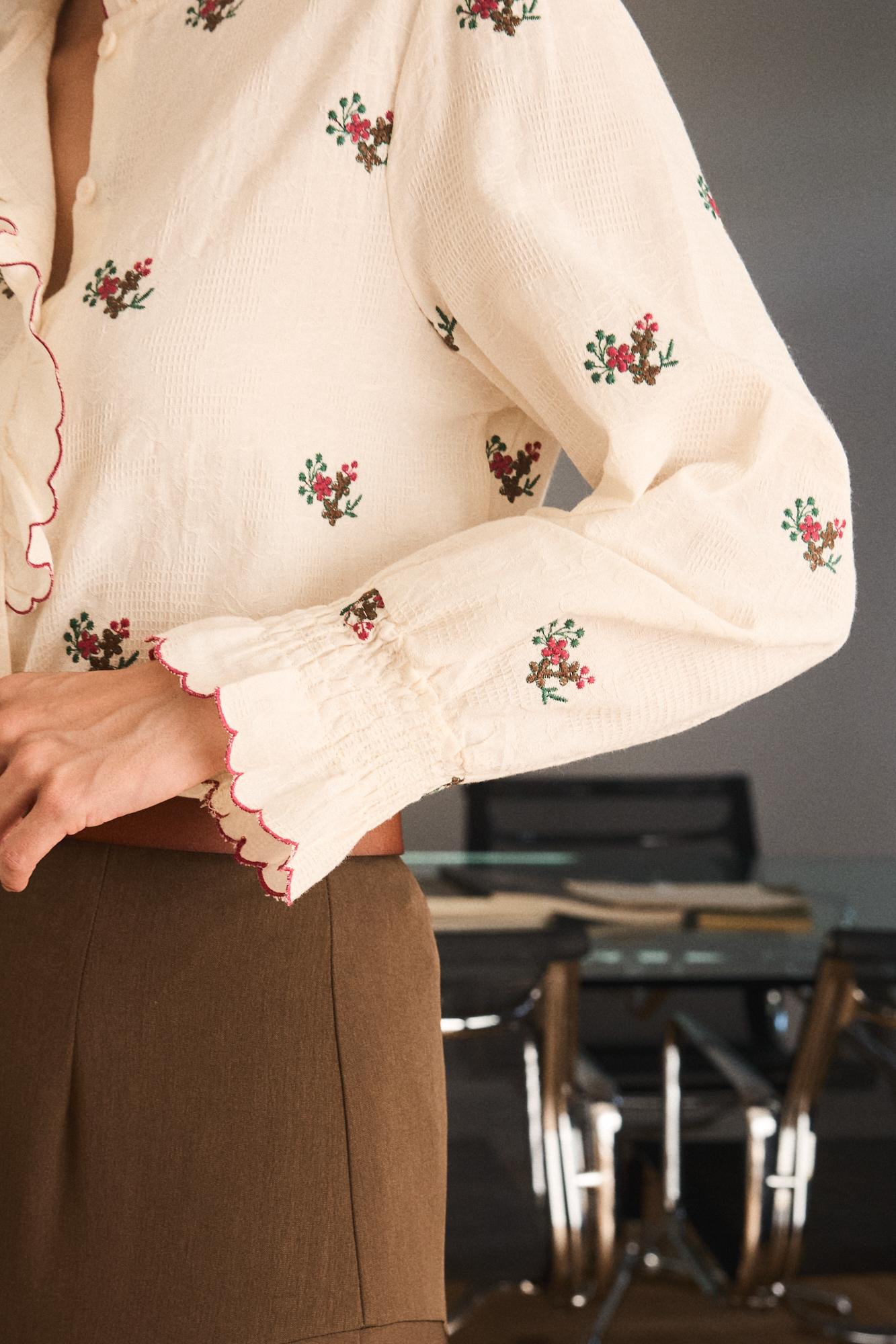 Camisa de flores Halo