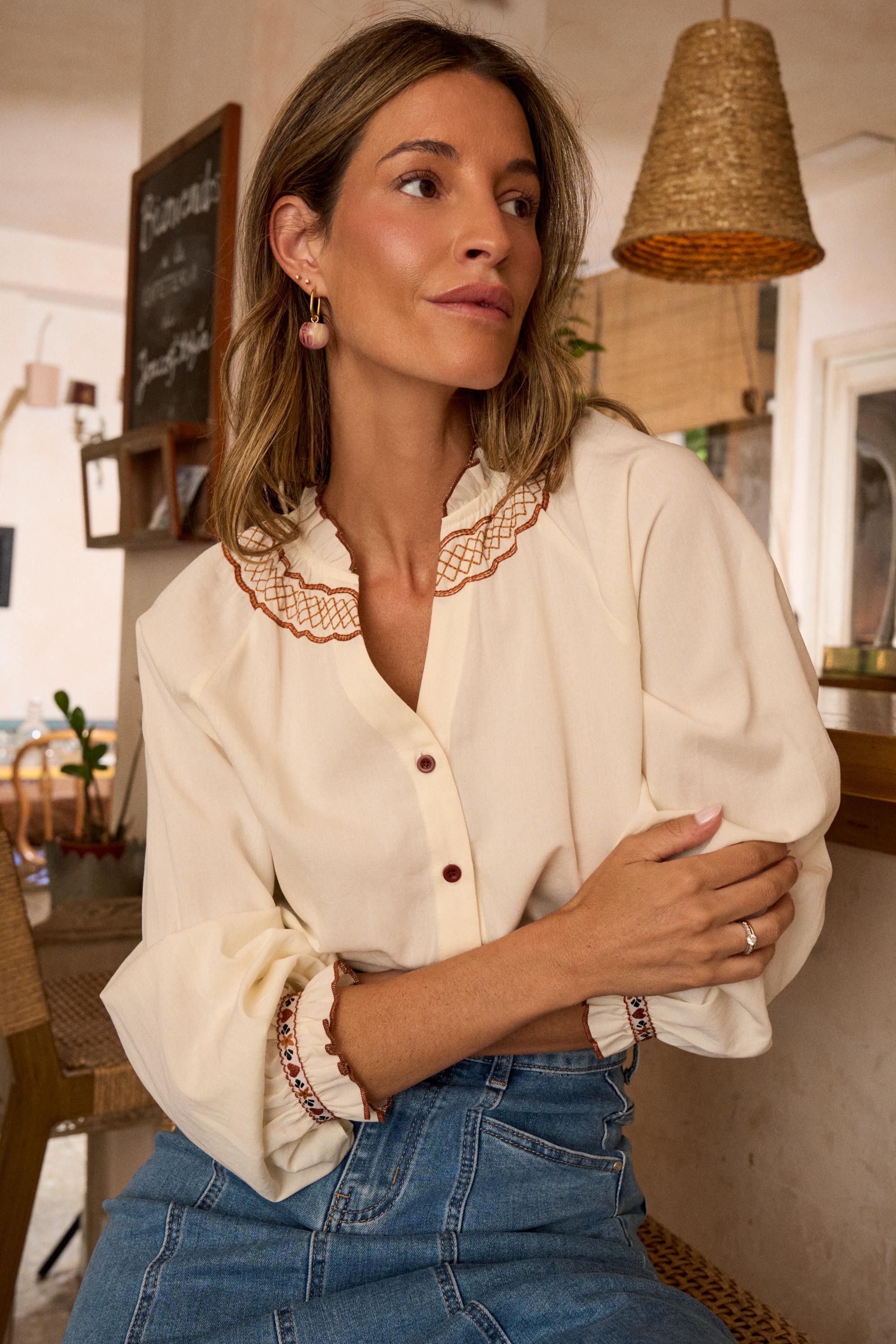 Camisa bordada Alana