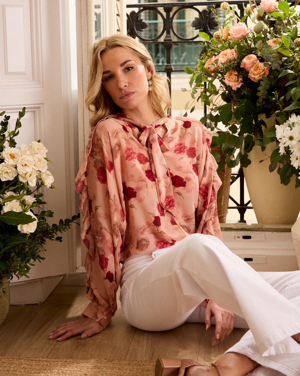 Blusa com laçada Sabrina